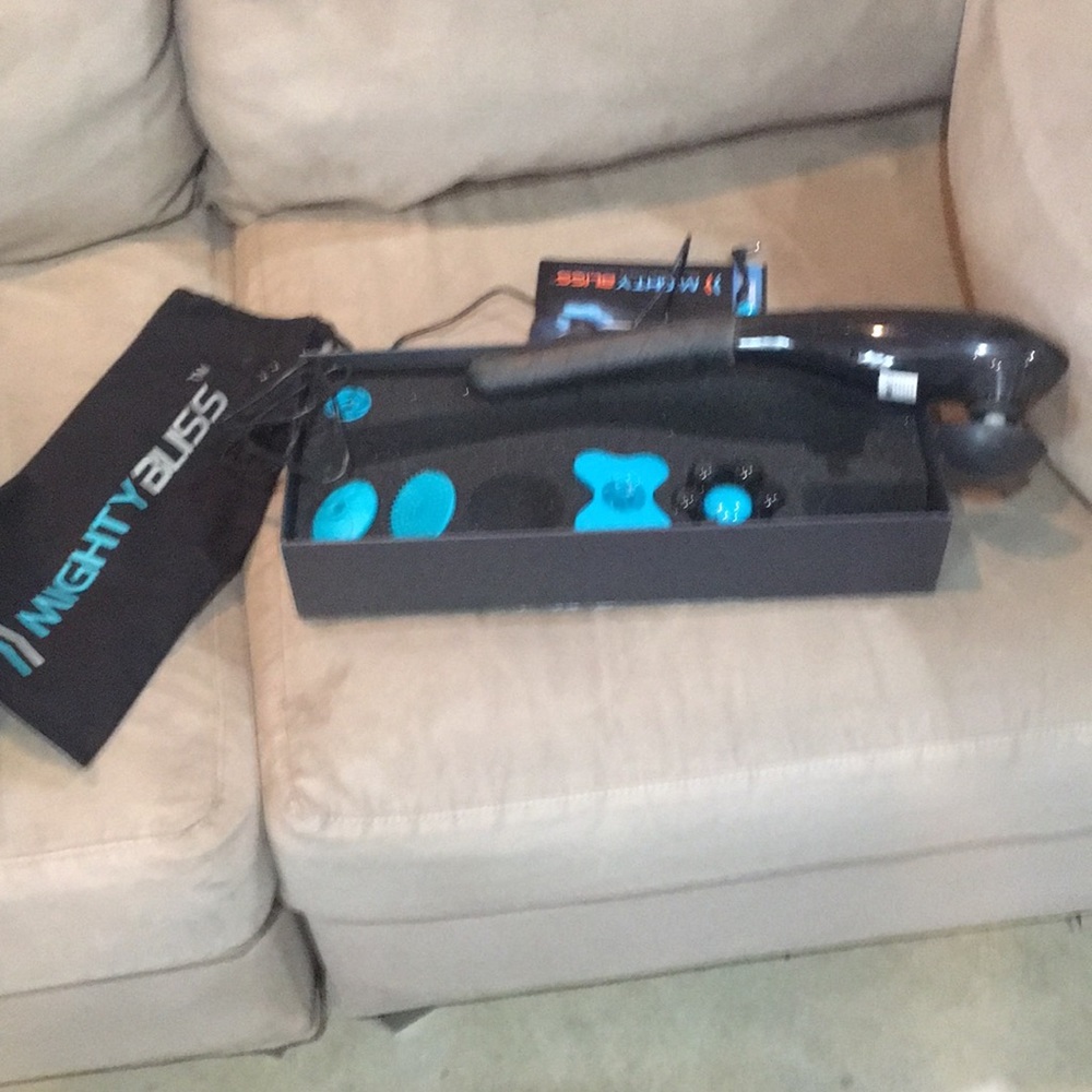 Mighty bliss massager